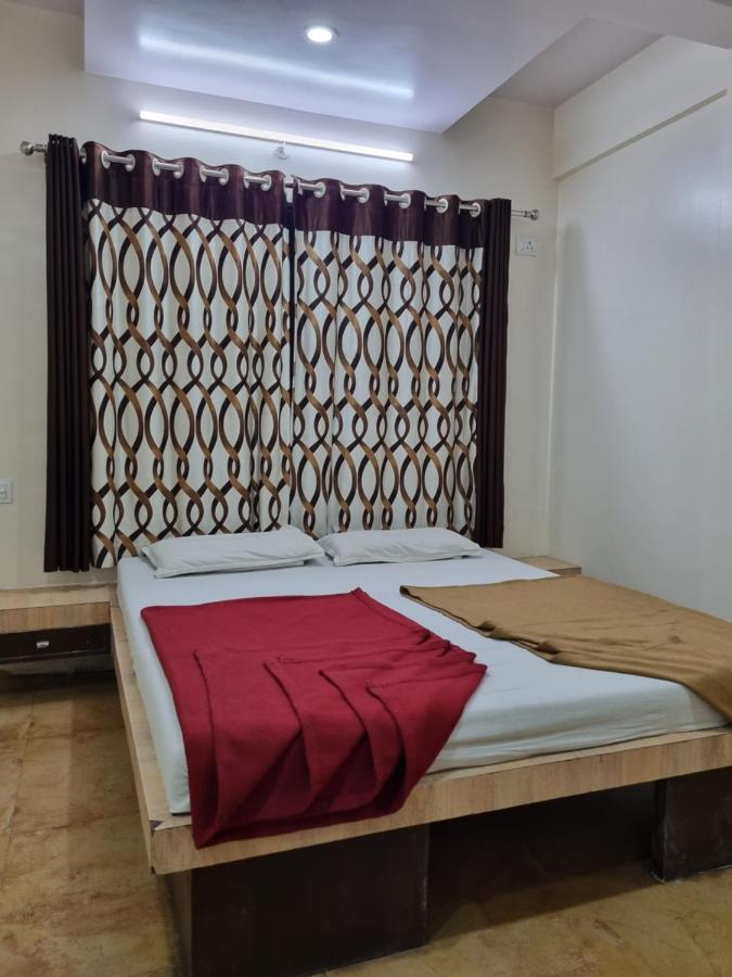Sai Anand Hotel Nashik Exterior photo