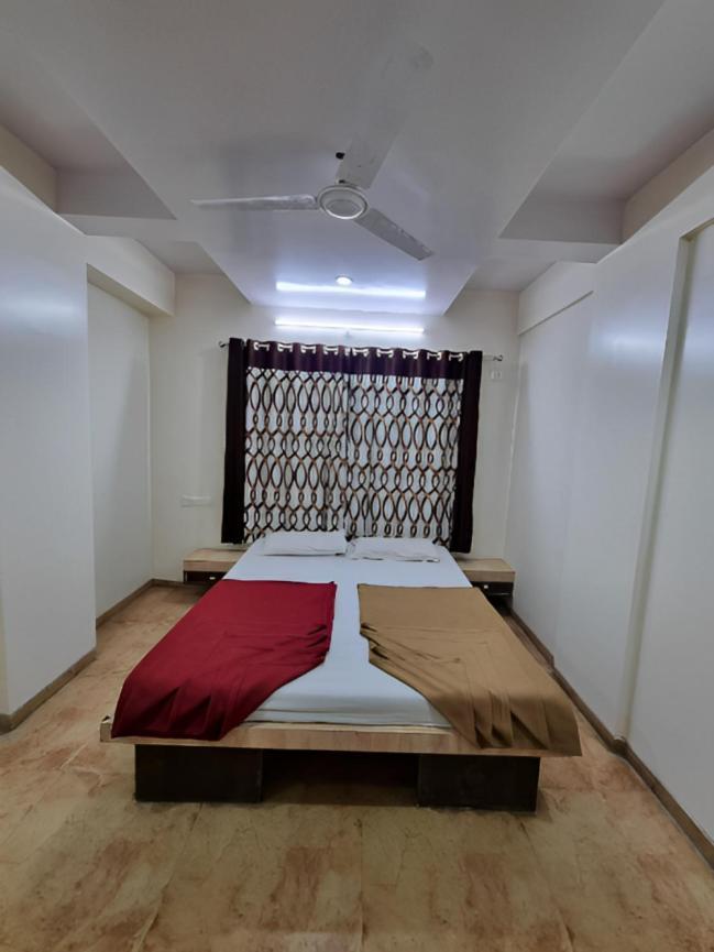 Sai Anand Hotel Nashik Exterior photo